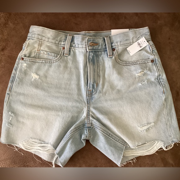 Old Navy Pants - COPY - Old Navy high rise slouchy straight boyfriend style jean shorts